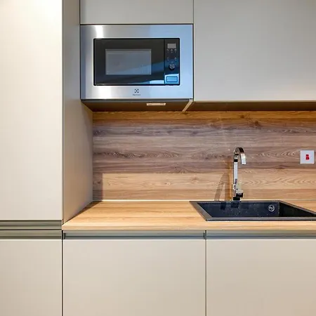 Mercury 1br - 7th Floor